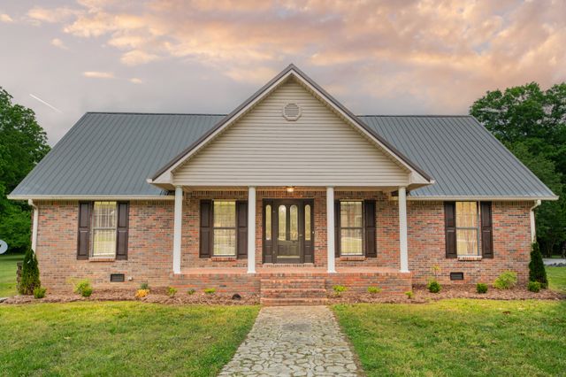 5904 New Highway 7, Santa Fe, TN 38482