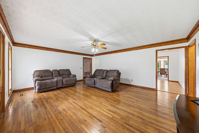 5904 New Highway 7, Santa Fe, TN 38482