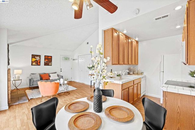 5536 5536 Makati, San Jose, CA 95123