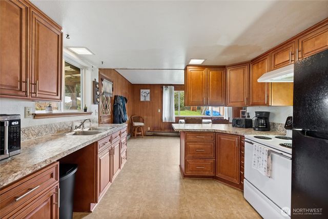 11001 128th Street E, Puyallup, WA 98374