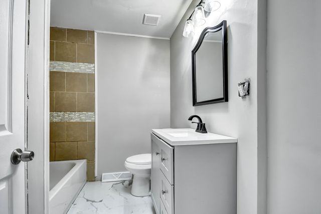 730 E 156th Street, South Holland, IL 60473