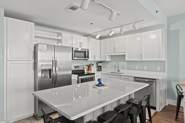 9902 S Thomas Drive UNIT 333, Panama City Beach, FL 32408