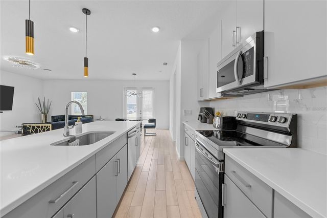 2375 LANCASHIRE STREET, Davenport, FL 33896