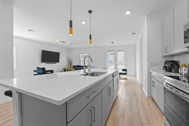 2375 LANCASHIRE STREET, Davenport, FL 33896