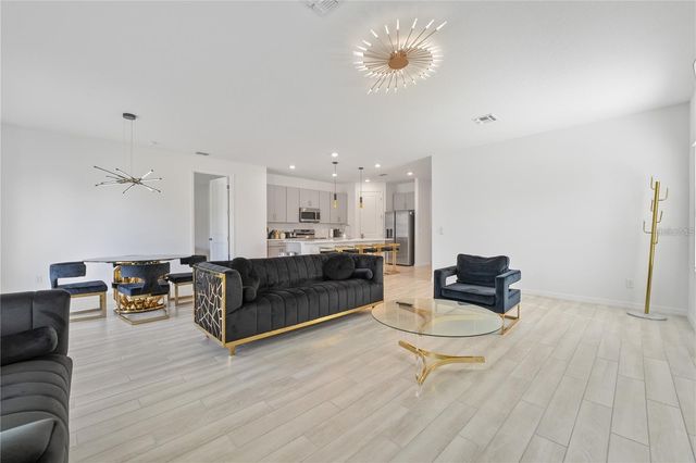 2375 LANCASHIRE STREET, Davenport, FL 33896