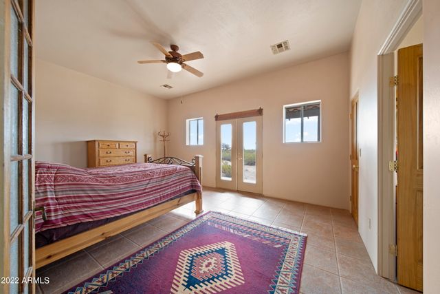 35915 S JOSHUA Place, Wickenburg, AZ 85390