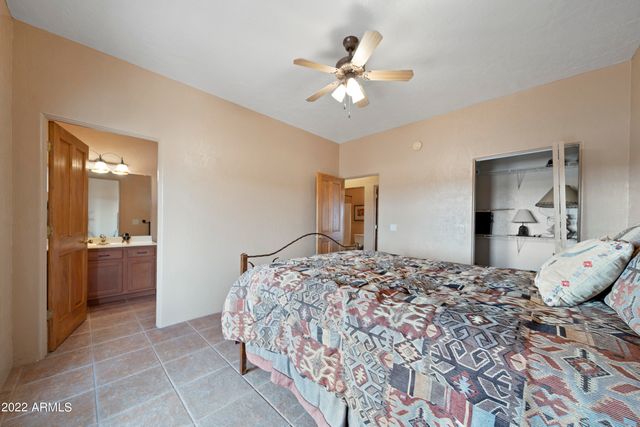 35915 S JOSHUA Place, Wickenburg, AZ 85390