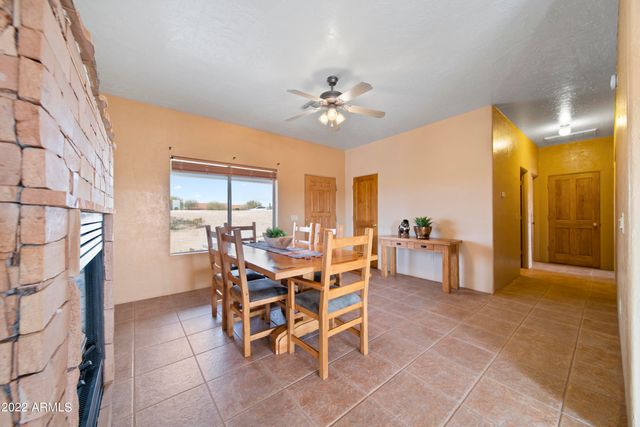 35915 S JOSHUA Place, Wickenburg, AZ 85390