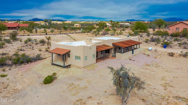 35915 S JOSHUA Place, Wickenburg, AZ 85390