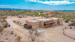 35915 S JOSHUA Place, Wickenburg, AZ 85390