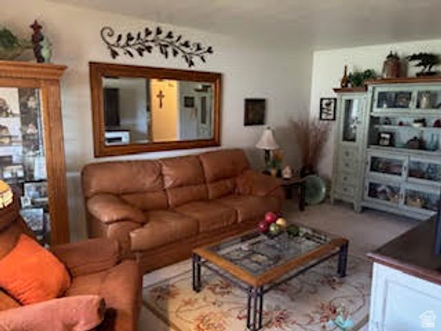 4386 S 950 W, Riverdale, UT 84405