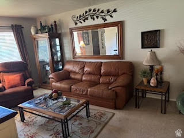 4386 S 950 W, Riverdale, UT 84405