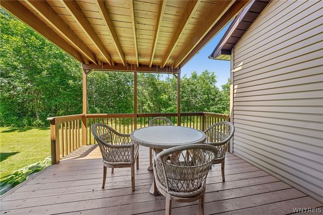 819 Carriage Lane, Lewiston, NY 14092
