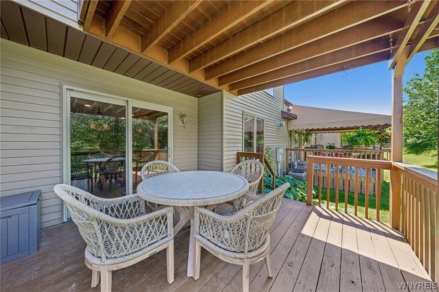 819 Carriage Lane, Lewiston, NY 14092