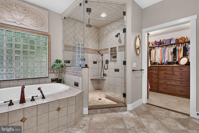 216 SETTLERS BND, Lancaster, PA 17601