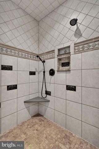 216 SETTLERS BND, Lancaster, PA 17601