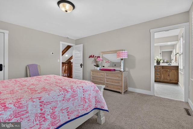 216 SETTLERS BND, Lancaster, PA 17601