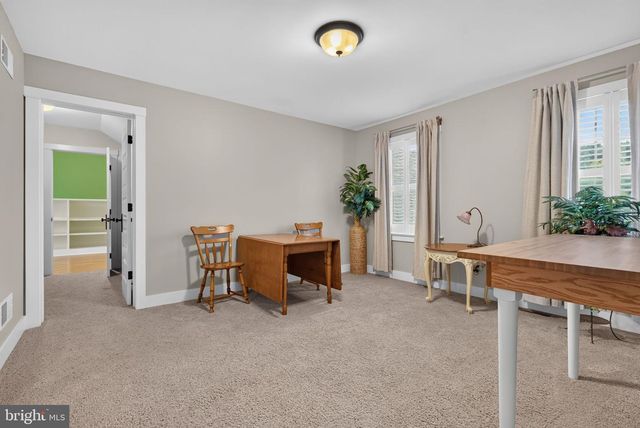 216 SETTLERS BND, Lancaster, PA 17601