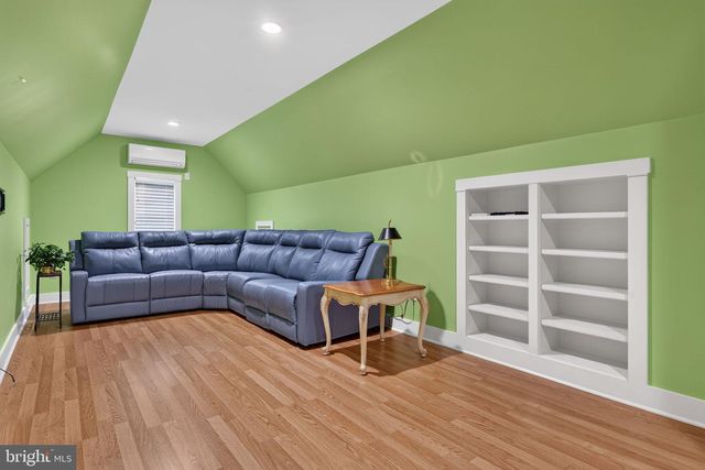 216 SETTLERS BND, Lancaster, PA 17601
