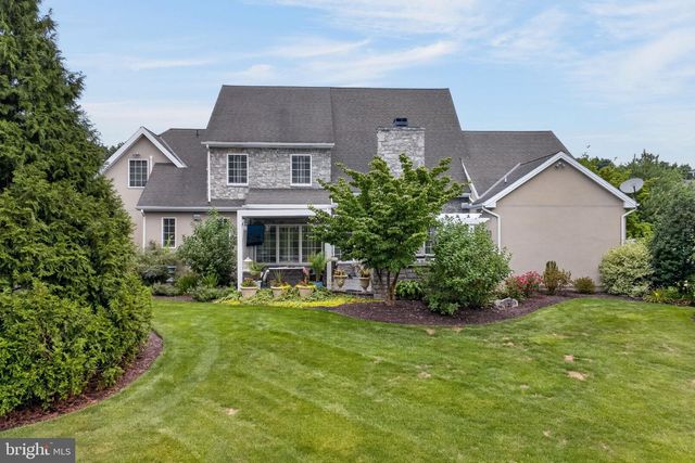 216 SETTLERS BND, Lancaster, PA 17601