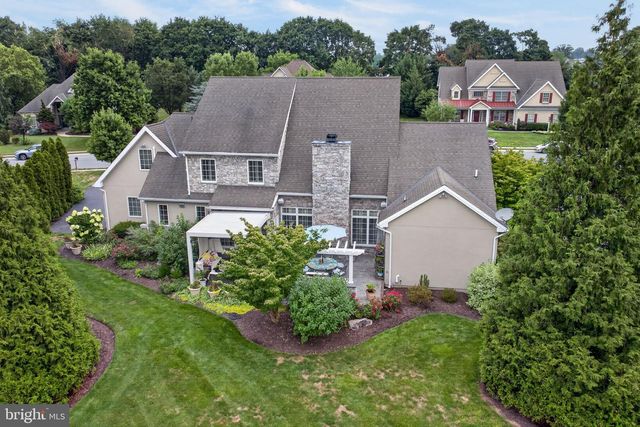 216 SETTLERS BND, Lancaster, PA 17601