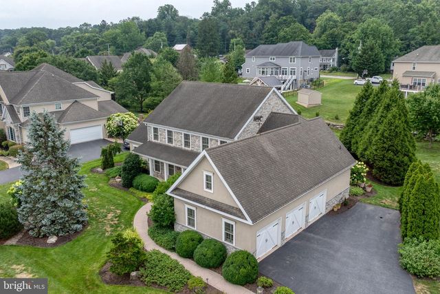 216 SETTLERS BND, Lancaster, PA 17601