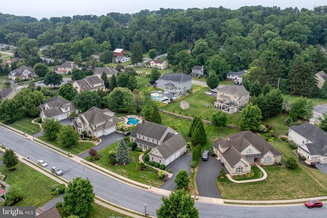 216 SETTLERS BND, Lancaster, PA 17601