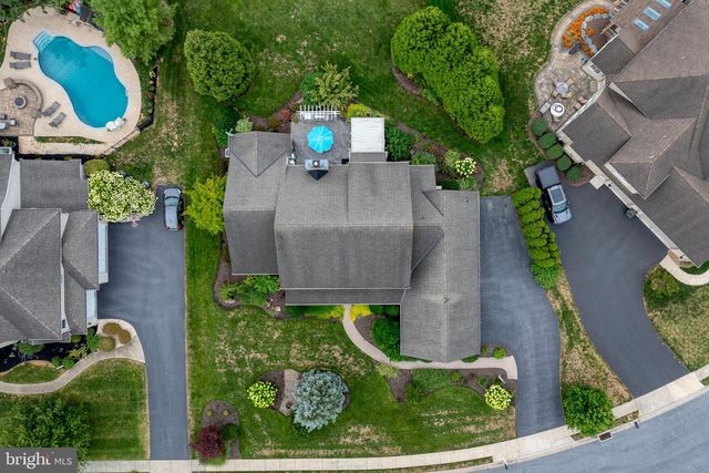 216 SETTLERS BND, Lancaster, PA 17601