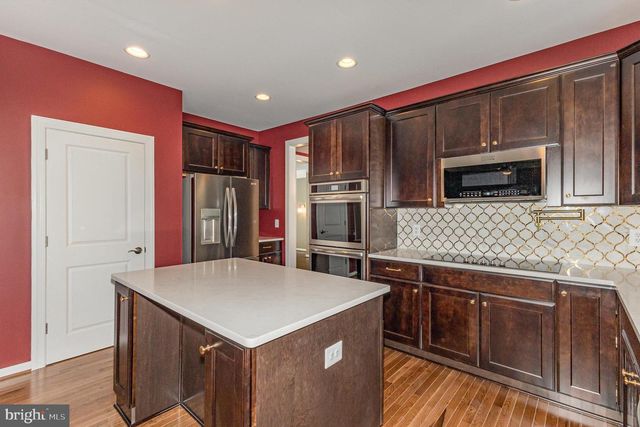 2114 JELLICO CT, Woodbridge, VA 22191