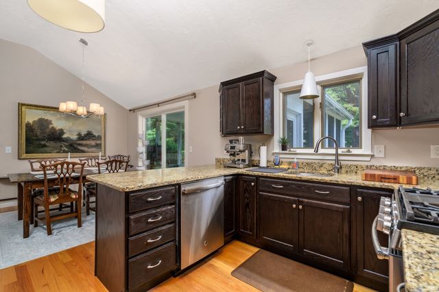 167 Willow St, Acton, MA 01720