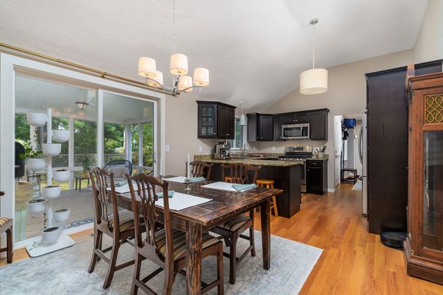 167 Willow St, Acton, MA 01720