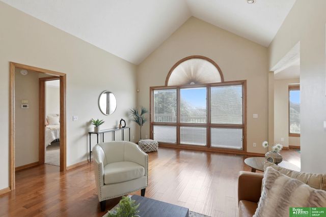 10032 S 172nd Circle, Omaha, NE 68136