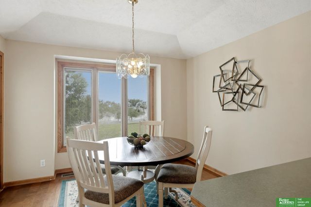 10032 S 172nd Circle, Omaha, NE 68136