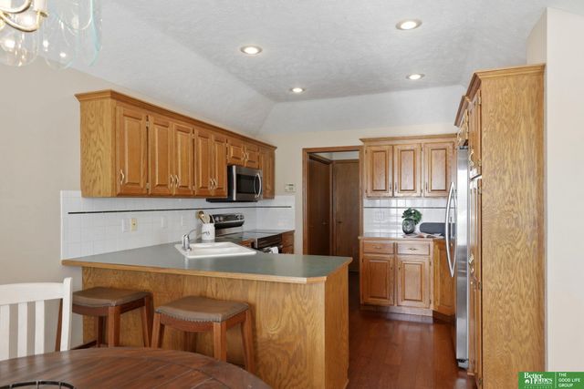 10032 S 172nd Circle, Omaha, NE 68136