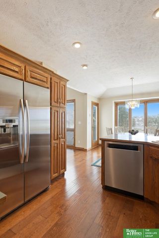 10032 S 172nd Circle, Omaha, NE 68136
