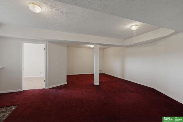10032 S 172nd Circle, Omaha, NE 68136