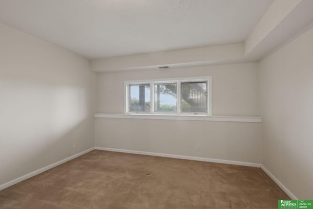 10032 S 172nd Circle, Omaha, NE 68136