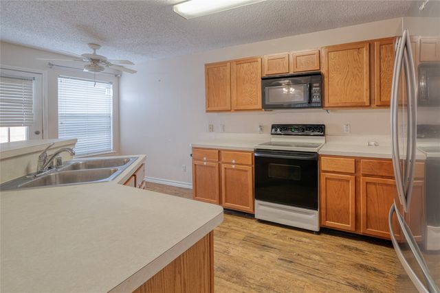 905 meadowgate Drive, Allen, TX 75002