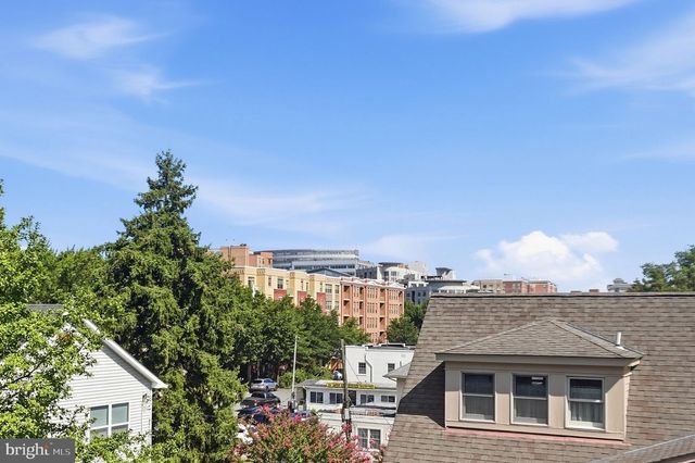 818 N EDGEWOOD ST, Arlington, VA 22201