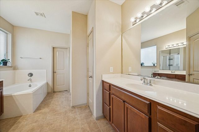 3222 Doves Nest Court, Dickinson, TX 77539