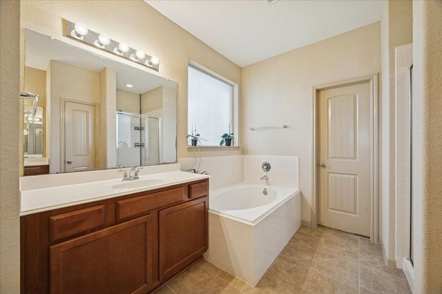 3222 Doves Nest Court, Dickinson, TX 77539