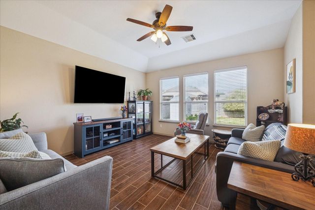 3222 Doves Nest Court, Dickinson, TX 77539