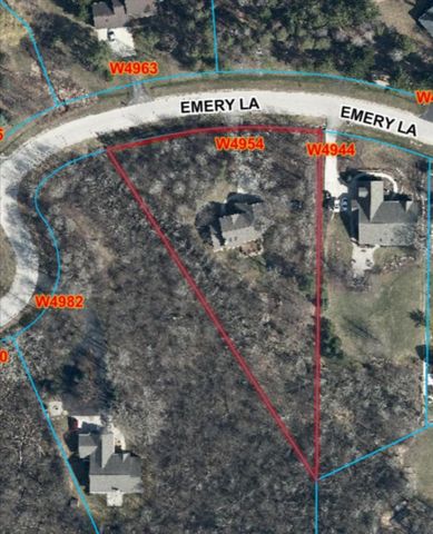 W4954 EMERY LANE, Fond Du Lac, WI 54937