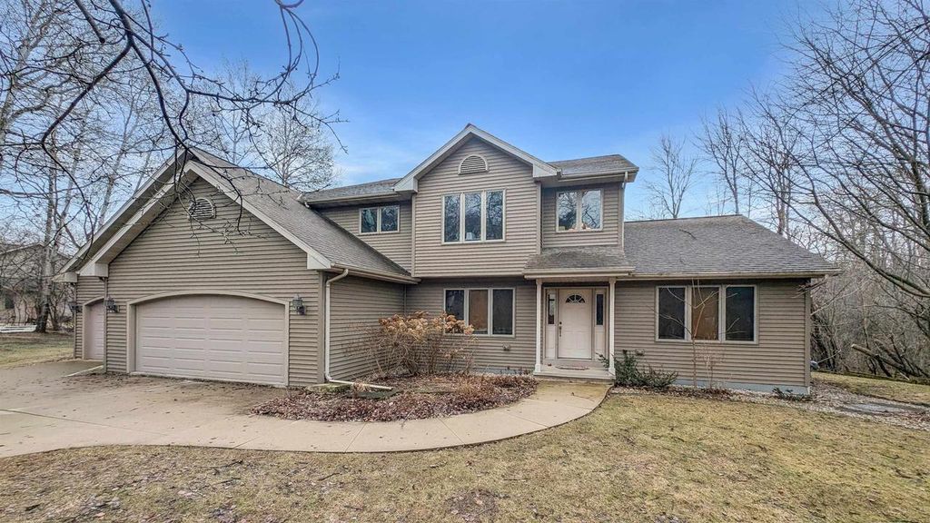 W4954 EMERY LANE, Fond Du Lac, WI 54937