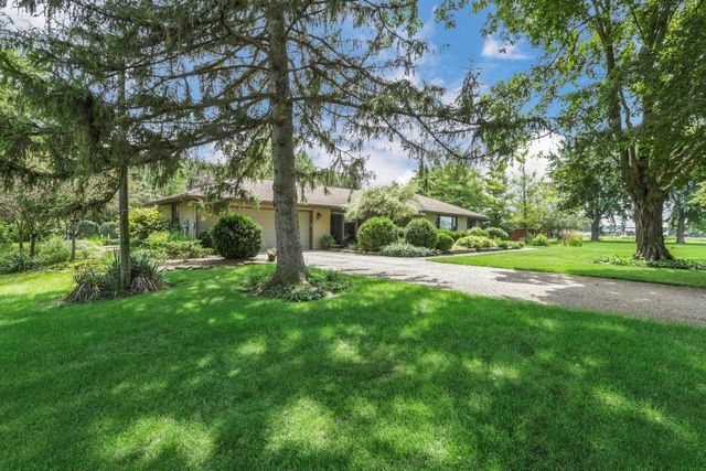 13450 Commercial Point Road, Ashville, OH 43103