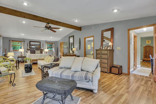 13450 Commercial Point Road, Ashville, OH 43103