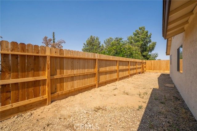 15486 Yates Road, Victorville, CA 92395