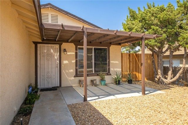 15486 Yates Road, Victorville, CA 92395