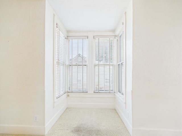 611 Cedar Avenue, Cabool, MO 65689