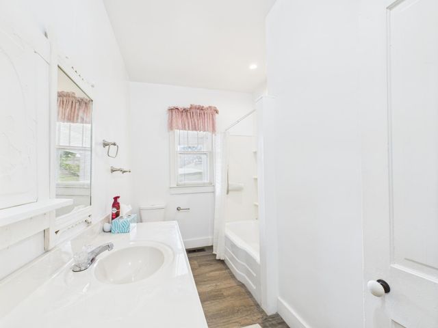 611 Cedar Avenue, Cabool, MO 65689